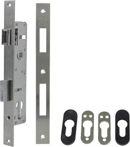 Cerradura completa instalada en puerta, incluye mecanismo interno, bombín y escudo